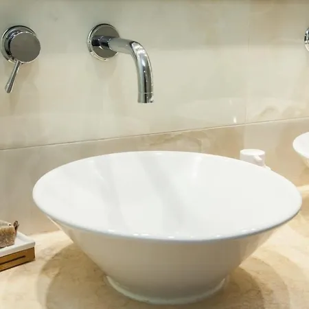 Apartment Charming Athinas House With Modern Touches In Kall Athens